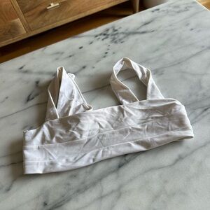 KAOHs white bikini top